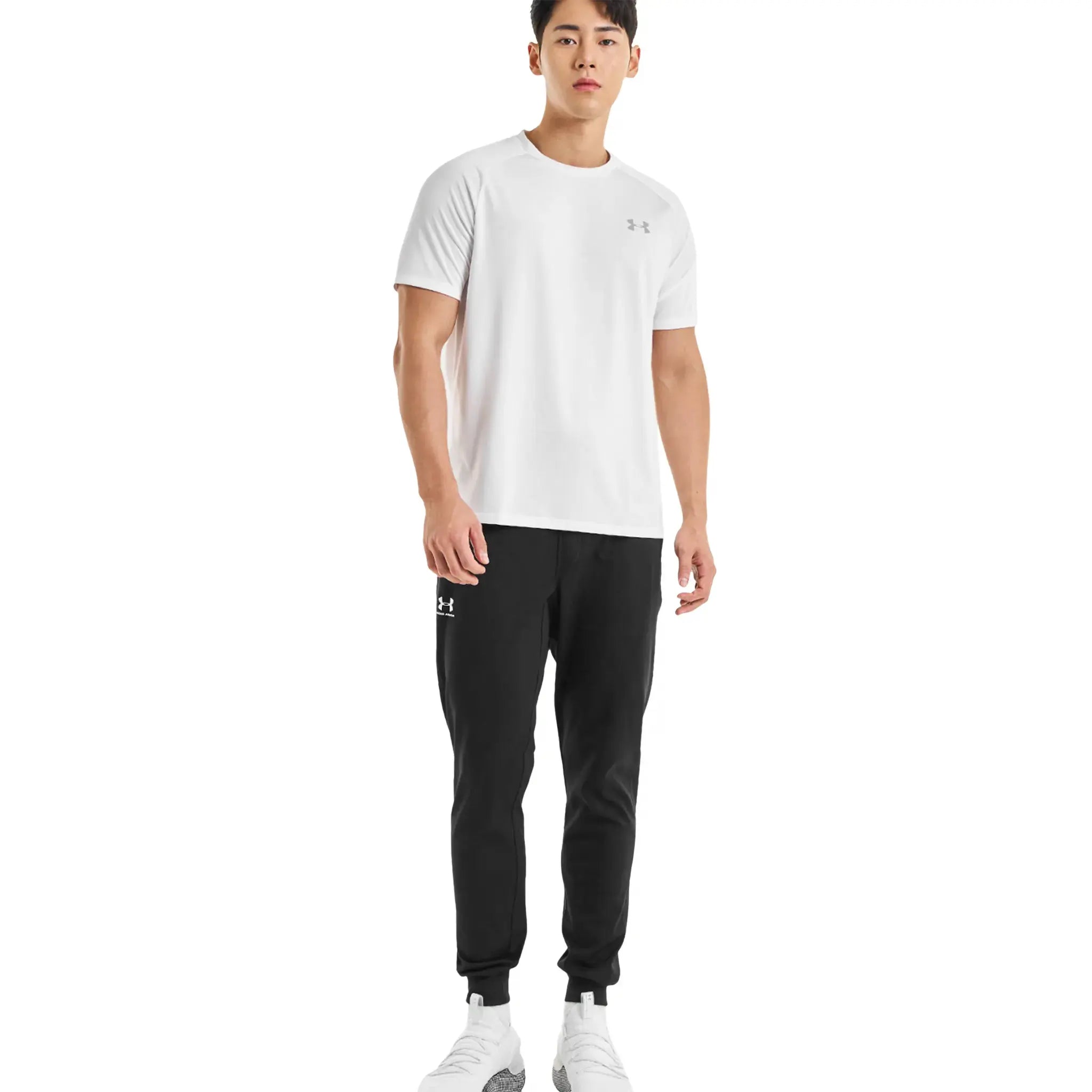 Model view of Under Armour Ua Tech White Black T Shirt & Shorts 1326413 | 1383356